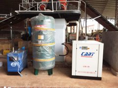 張家界某礦場購置的卡爾特空壓機和儲氣罐